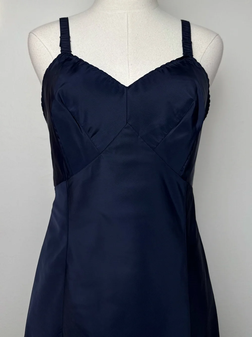 True Vintage 50s 60s Wondermaid Molded Magic Lingerie Dark Navy Blue Slip 34 - Picture 2 of 7